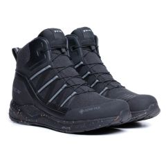 Motorcycle Shoes TCX SPEEDTREK GORE-TEX® BLACK/BLACK
