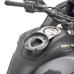 BF88 - Flange for tank bags Givi TANKLOCK/TanklockED YAMAHA Tracer 700 (20 > 24)