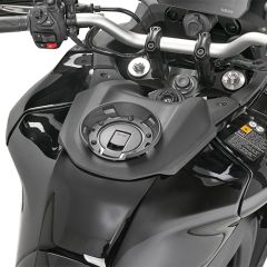 BF96K - Brida Kappa Tanklock para bolsas sobre depósito YAMAHA Tracer 9 (25-26)