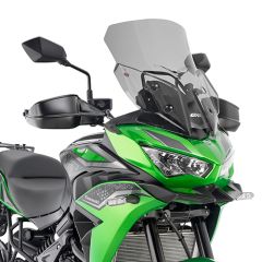 D4132S - Screen Givi Smoked 48x41 cm Kawasaki Versys 650 (22)